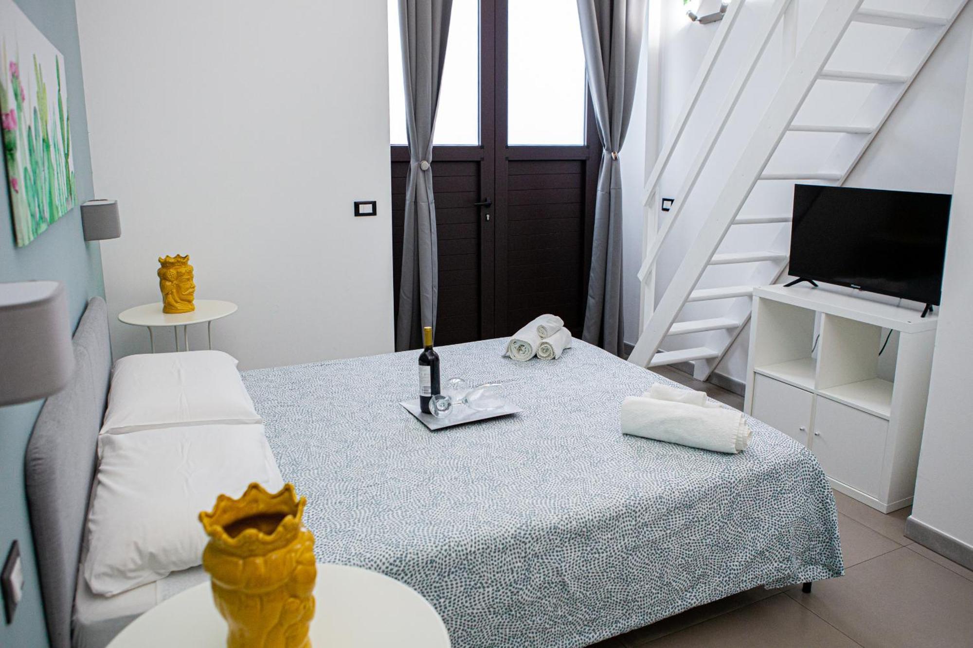 קטאניה Ruggero Settimo - Holiday Houses מראה חיצוני תמונה